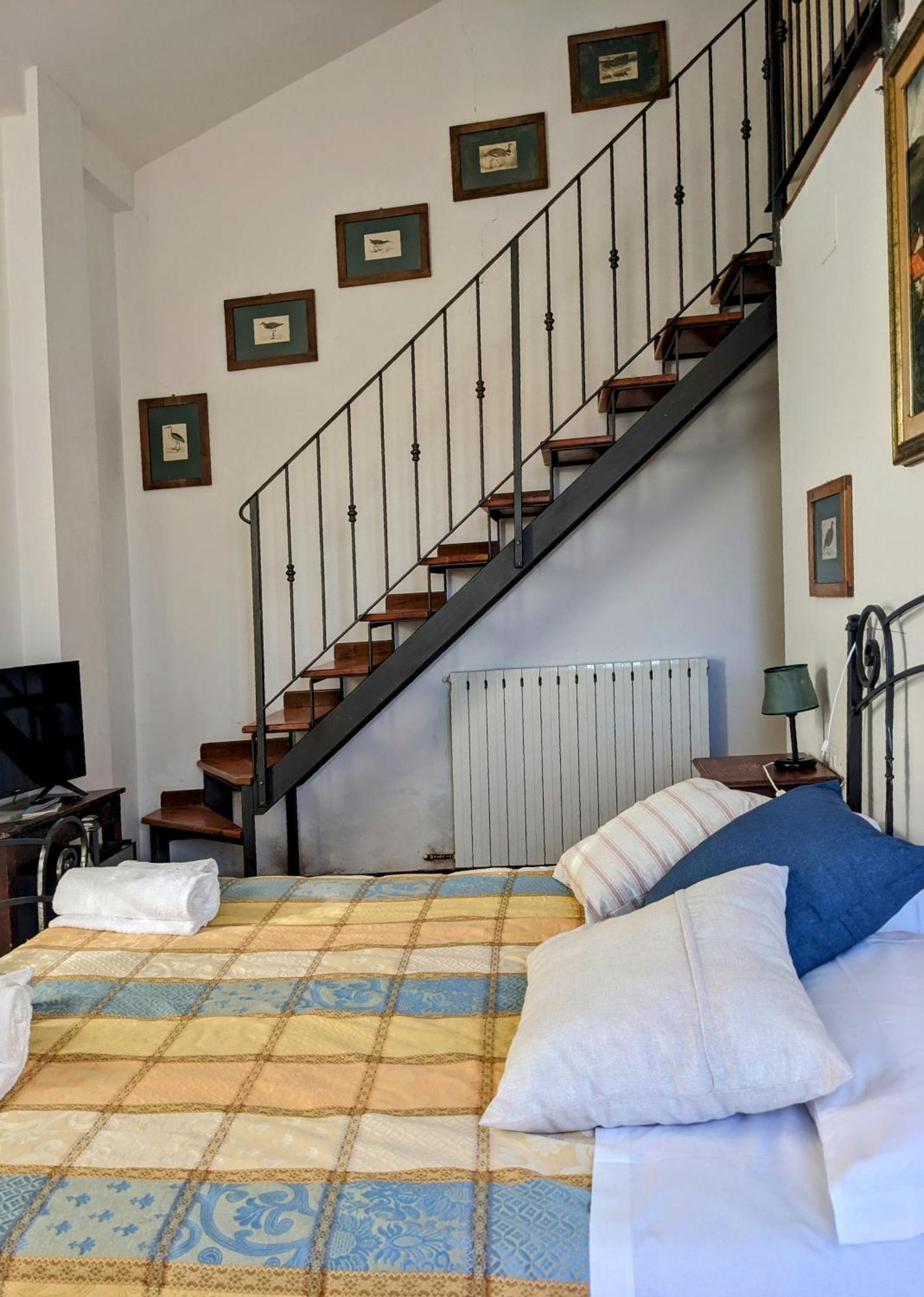 Hostal La Cittadella Dei Monti Sibillini Montemonaco Exterior foto