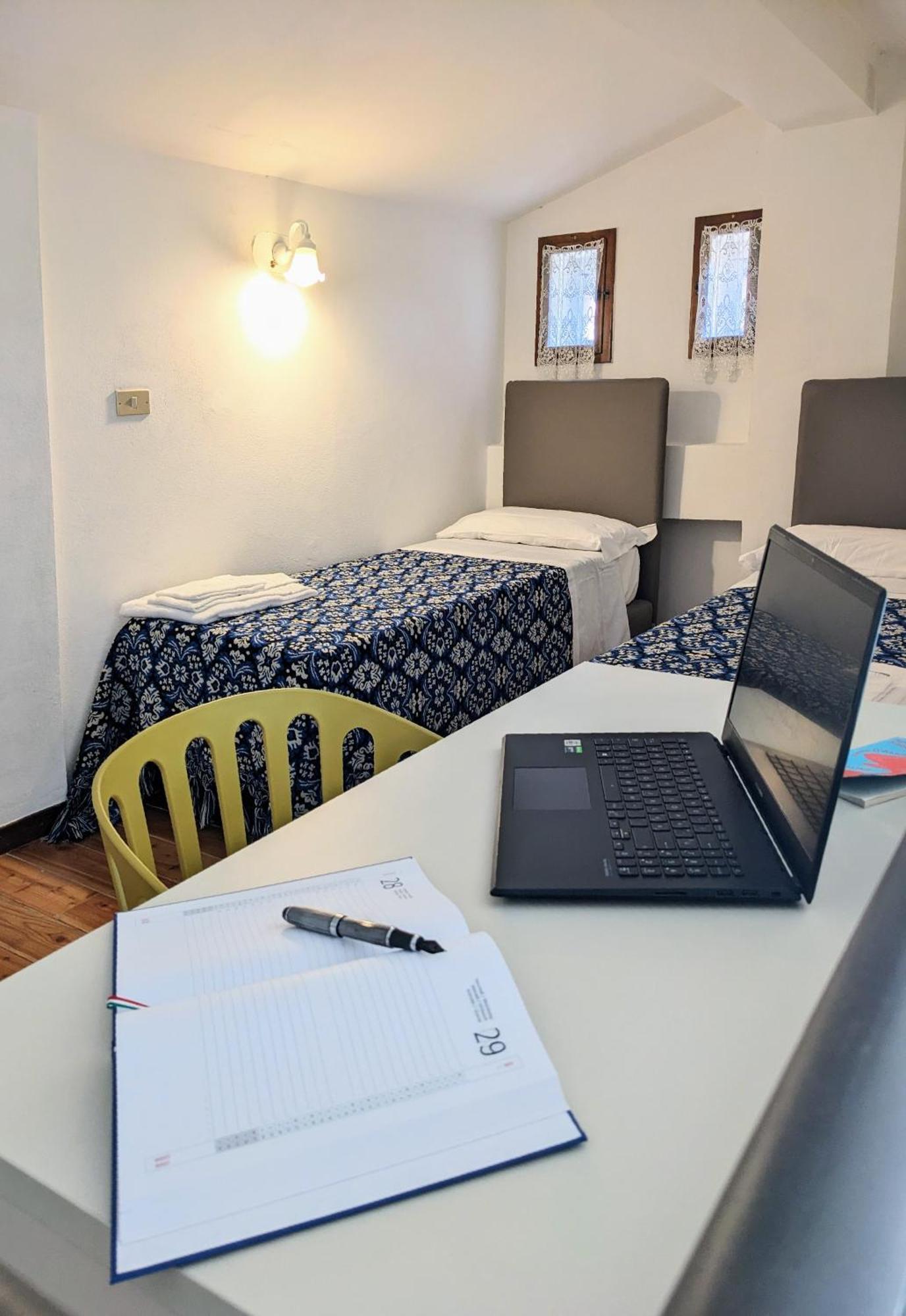Hostal La Cittadella Dei Monti Sibillini Montemonaco Exterior foto