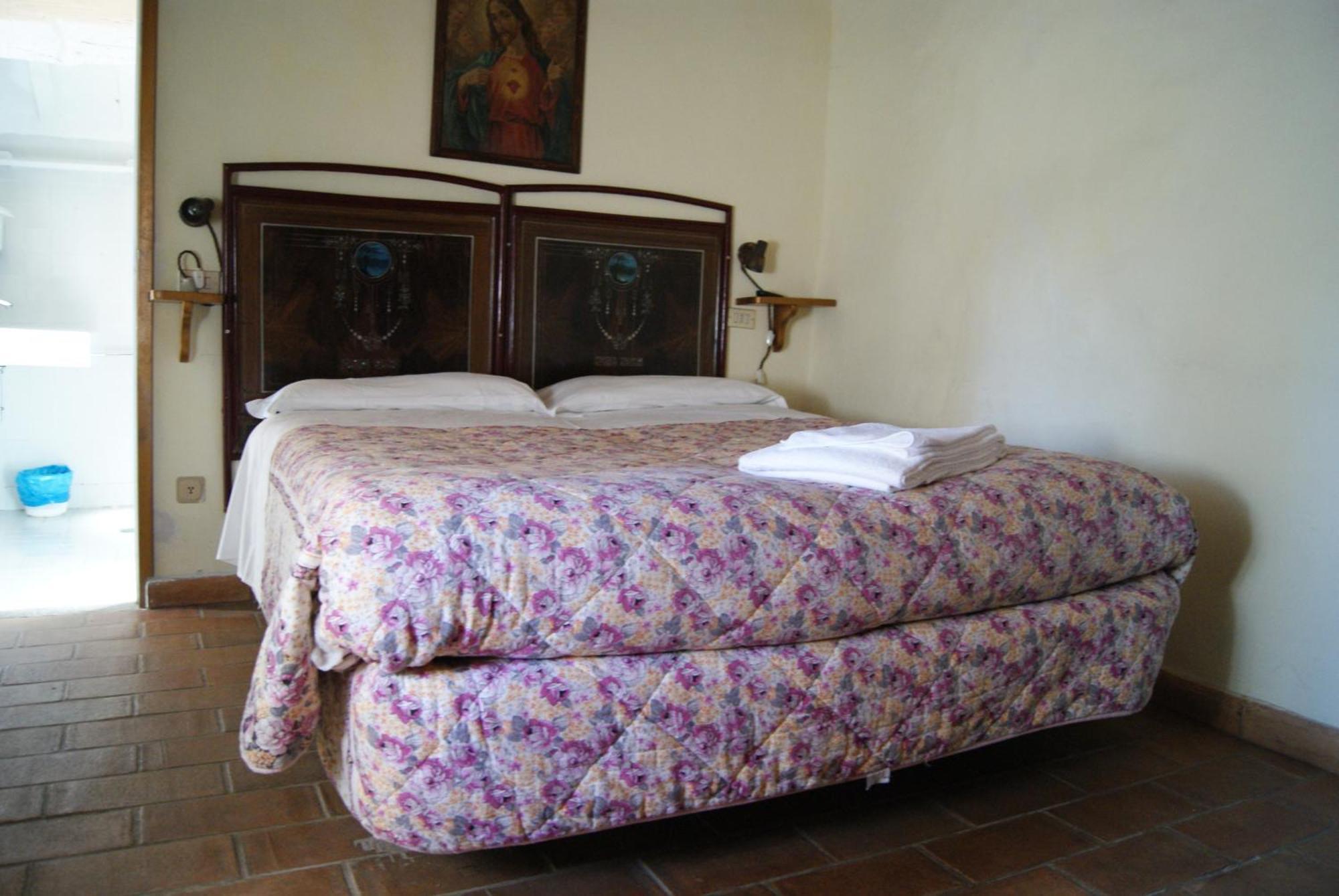 Hostal La Cittadella Dei Monti Sibillini Montemonaco Exterior foto
