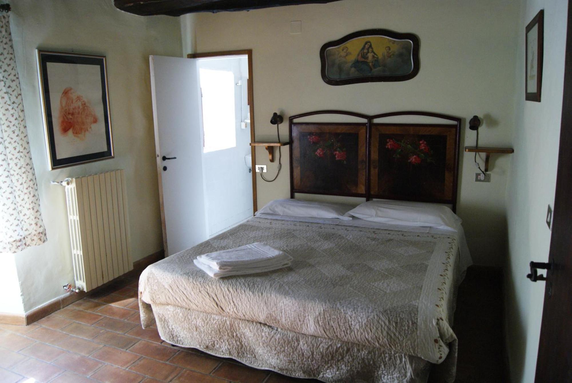 Hostal La Cittadella Dei Monti Sibillini Montemonaco Exterior foto