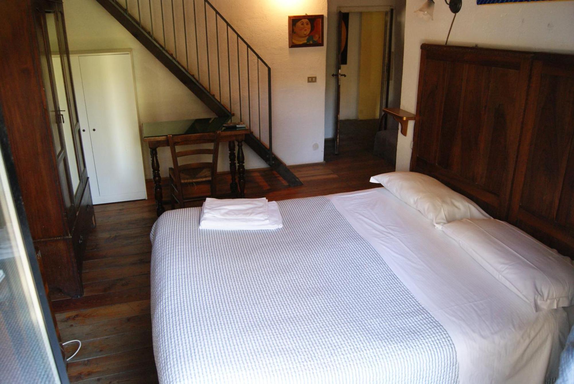 Hostal La Cittadella Dei Monti Sibillini Montemonaco Exterior foto