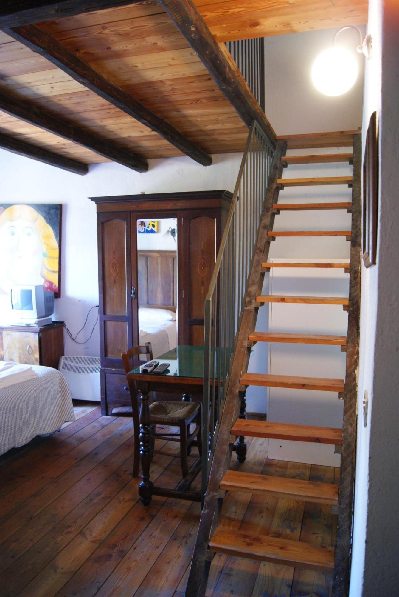 Hostal La Cittadella Dei Monti Sibillini Montemonaco Exterior foto