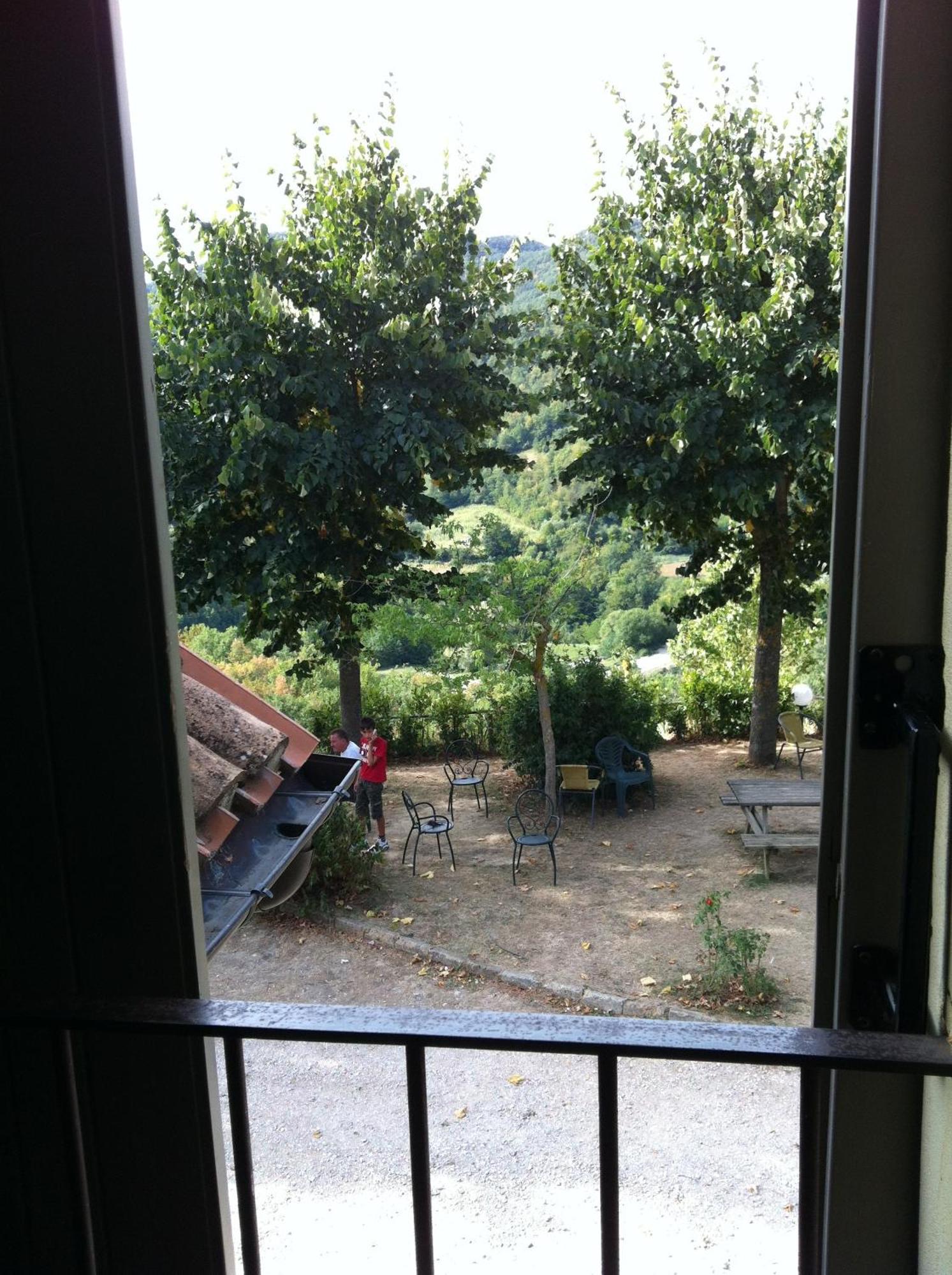 Hostal La Cittadella Dei Monti Sibillini Montemonaco Exterior foto