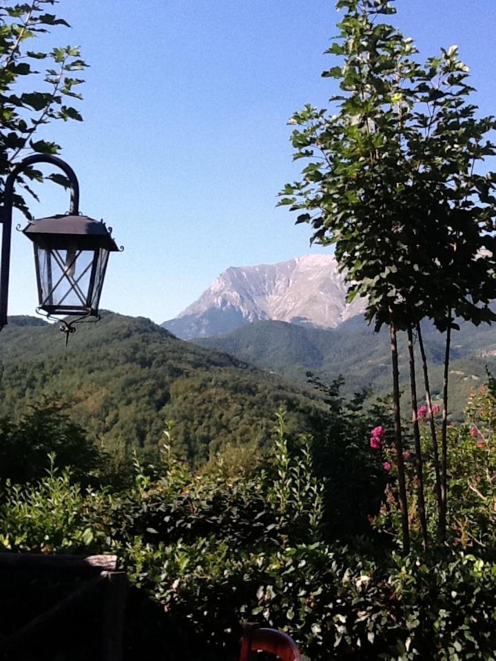 Hostal La Cittadella Dei Monti Sibillini Montemonaco Exterior foto