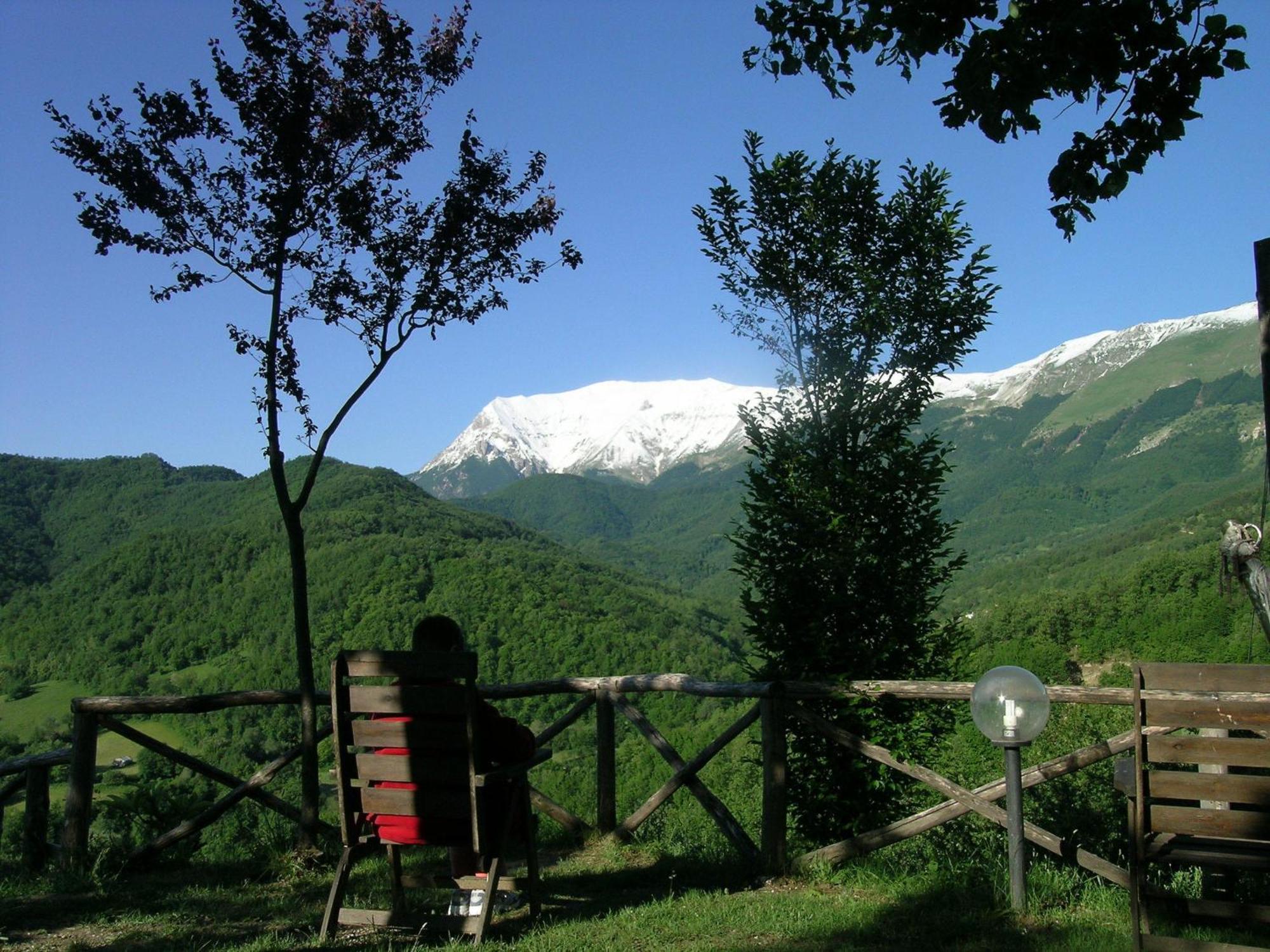 Hostal La Cittadella Dei Monti Sibillini Montemonaco Exterior foto